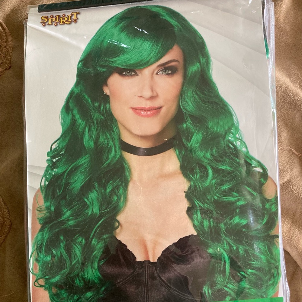 Spirit long green curl wig with long gloves